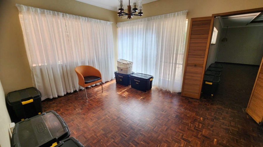 5 Bedroom Property for Sale in Dan Pienaar Free State